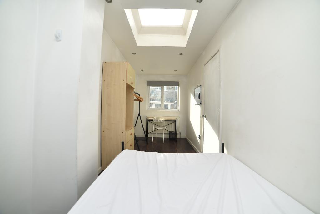 1 Bedroom House Share to Rent in London, E14 7TH