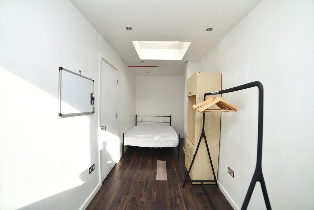 1 Bedroom House Share to Rent in London, E14 7TH