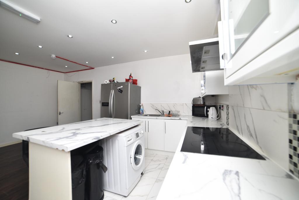 1 Bedroom House Share to Rent in London, E14 7TH