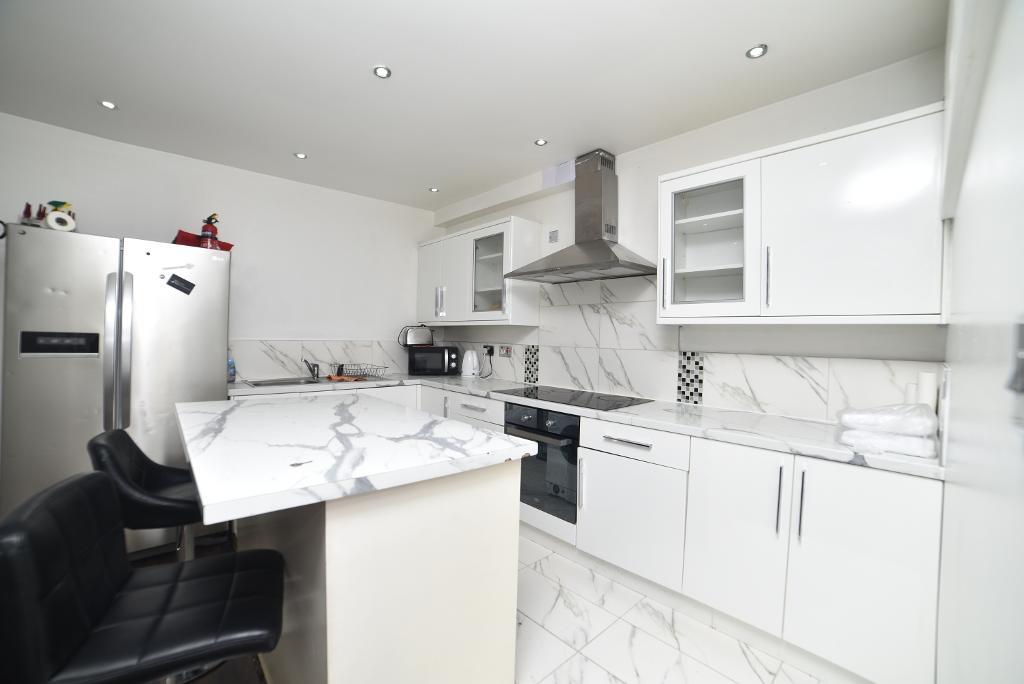 1 Bedroom House Share to Rent in London, E14 7TH