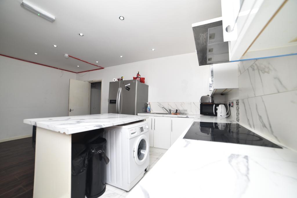1 Bedroom House Share to Rent in London, E14 7TH