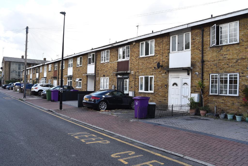 1 Bedroom House Share to Rent in London, E14 7TH