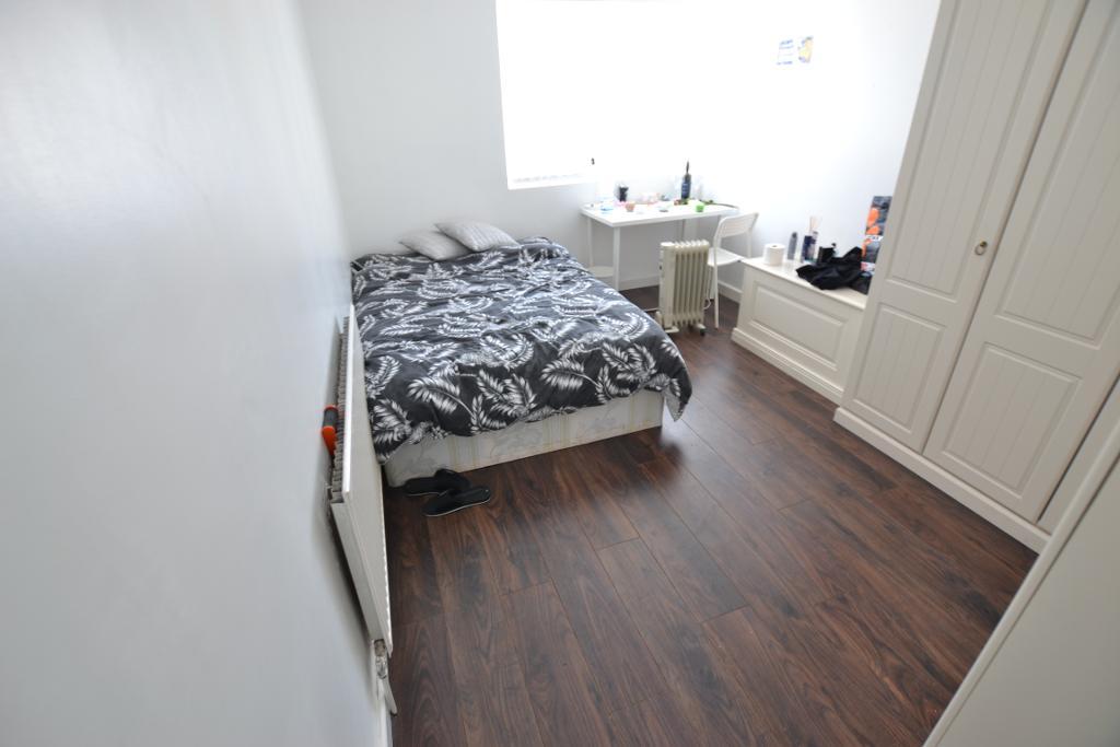 1 Bedroom House Share to Rent in London, E14 7TH