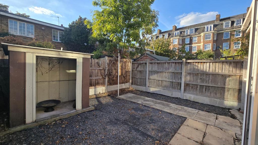 1 Bedroom House Share to Rent in London, E14 7TH