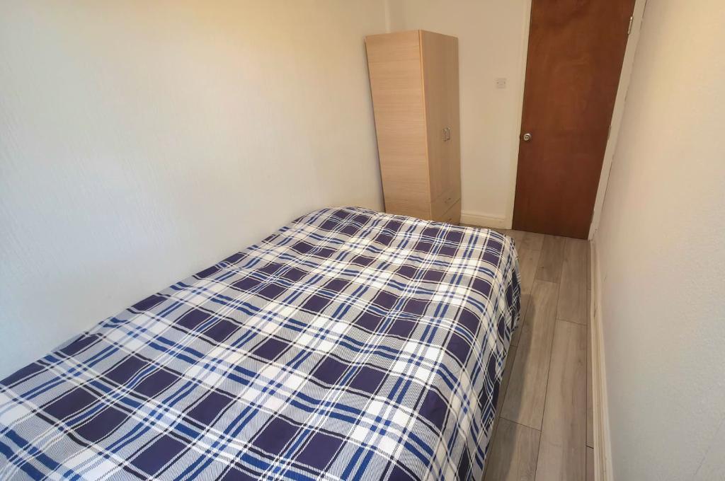 1 Bedroom Flat Share to Rent in London, E3 4AS