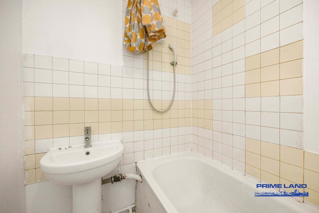 1 Bedroom Flat for Sale in London, E3 4EU