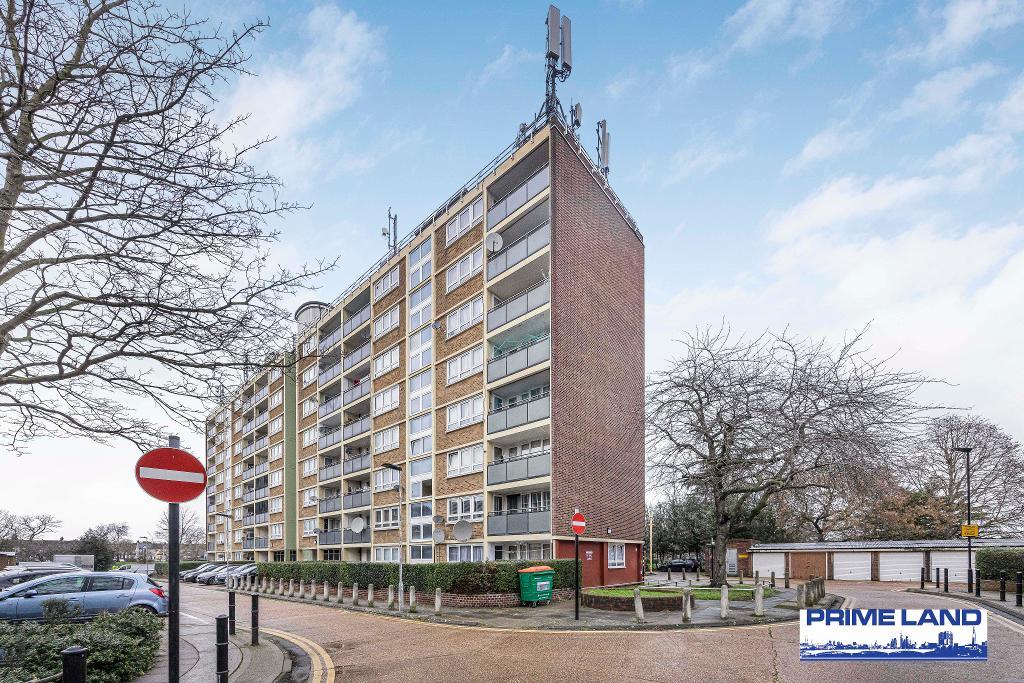 2 Bedroom Flat for Sale in London, E6 3PT