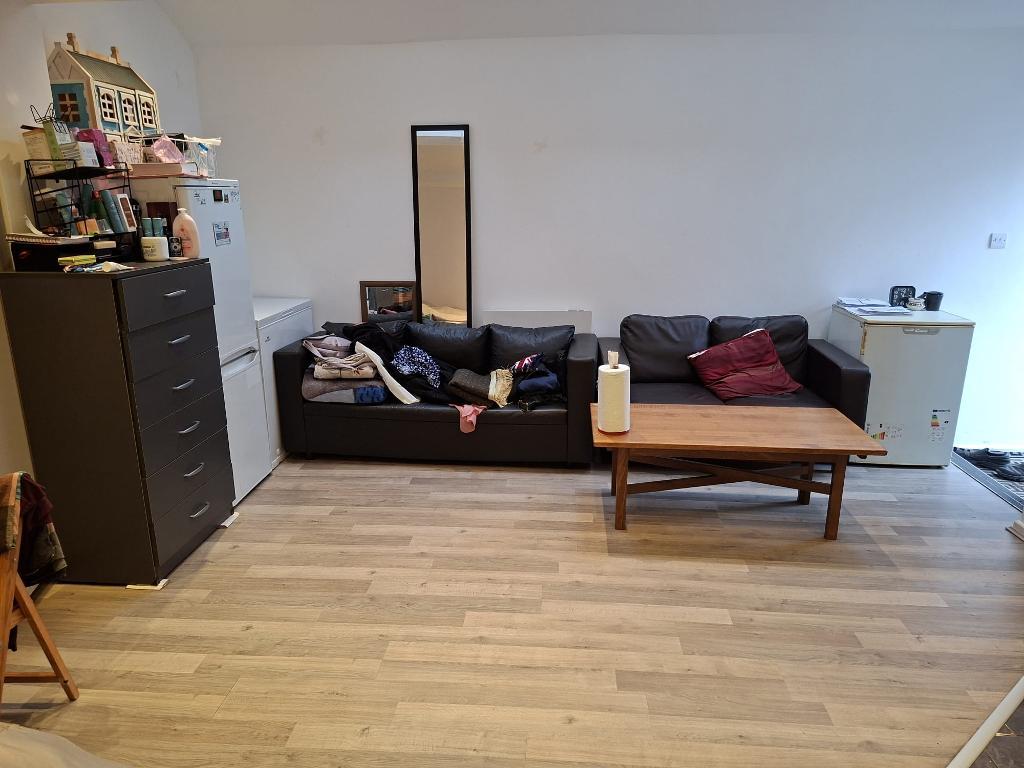1 Bedroom Flat to Rent in London, E15 4DL