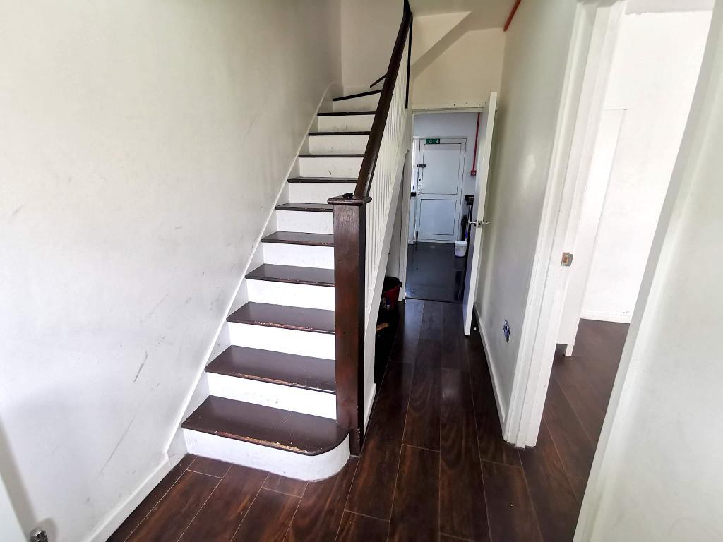 1 Bedroom House Share to Rent in London, E14 7SH