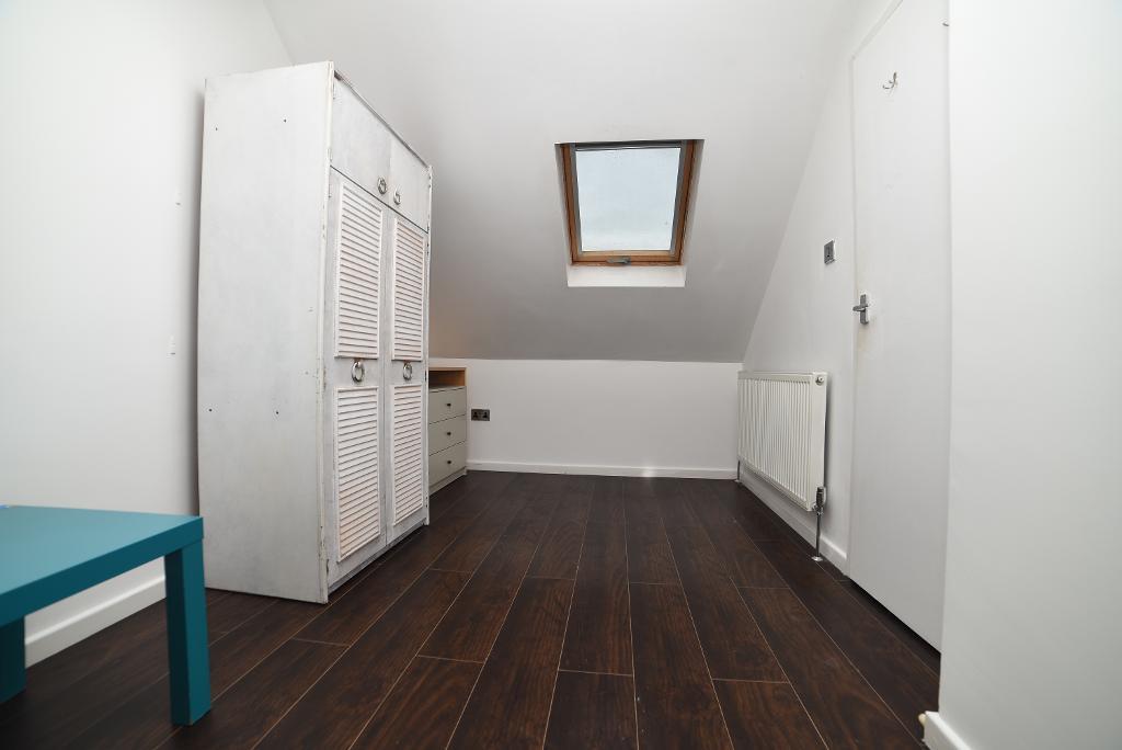 1 Bedroom House Share to Rent in London, E14 7SH