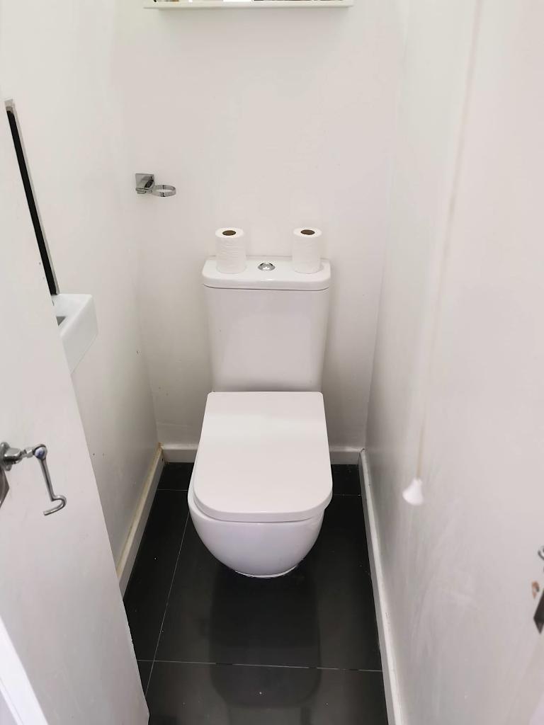 1 Bedroom House Share to Rent in London, E14 7SH