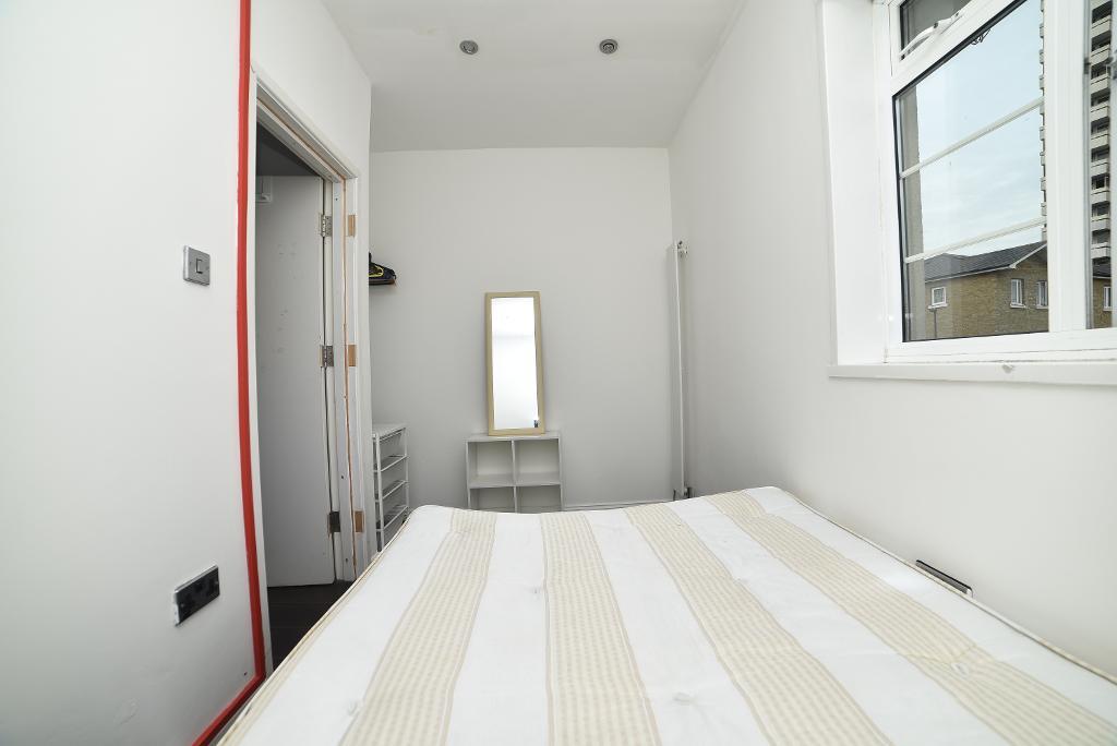 1 Bedroom House Share to Rent in London, E14 7SH