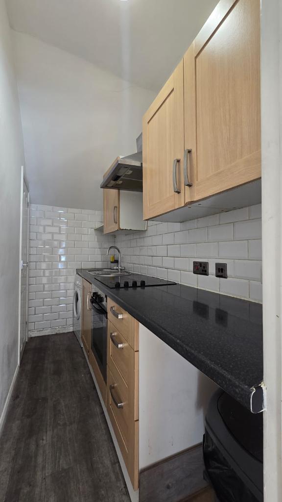 1 Bedroom Flat to Rent in London, E15 4DL