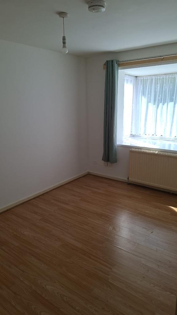 4 Bedroom End Terraced to Rent in London, E6 5RN