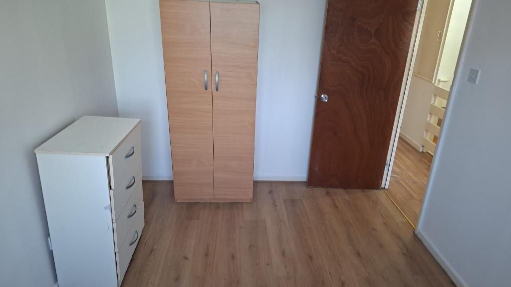 4 Bedroom End Terraced to Rent in London, E6 5RN
