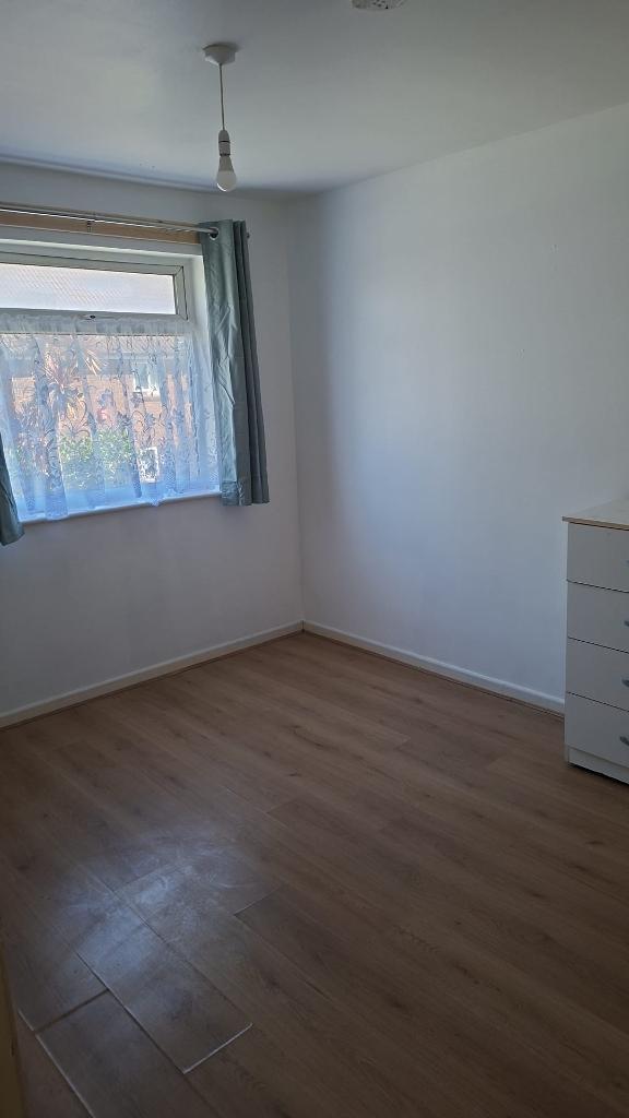4 Bedroom End Terraced to Rent in London, E6 5RN