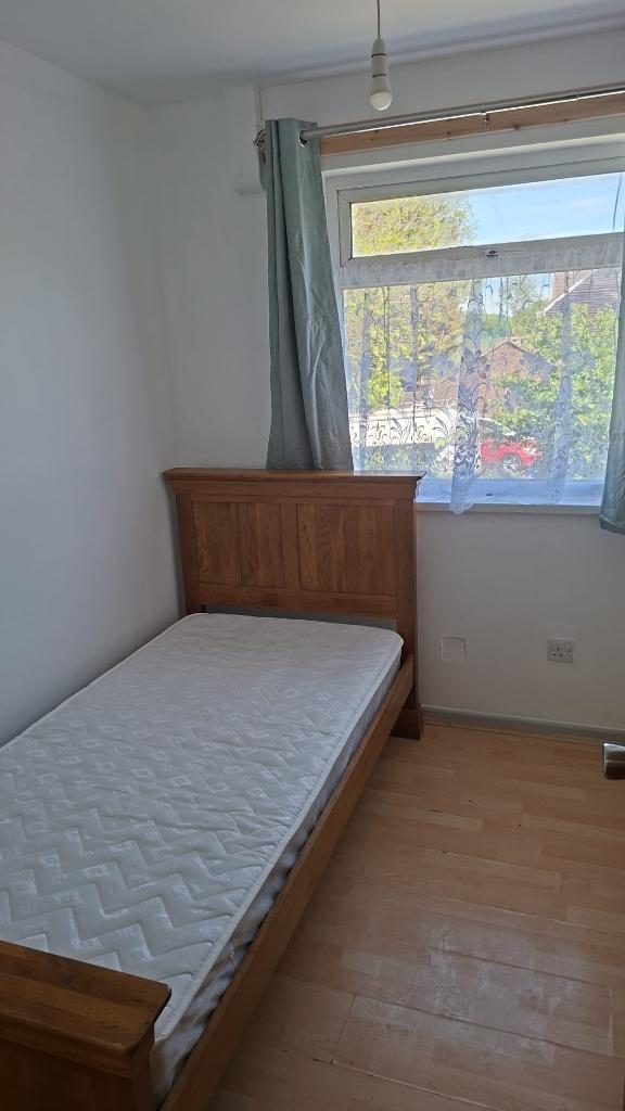 4 Bedroom End Terraced to Rent in London, E6 5RN