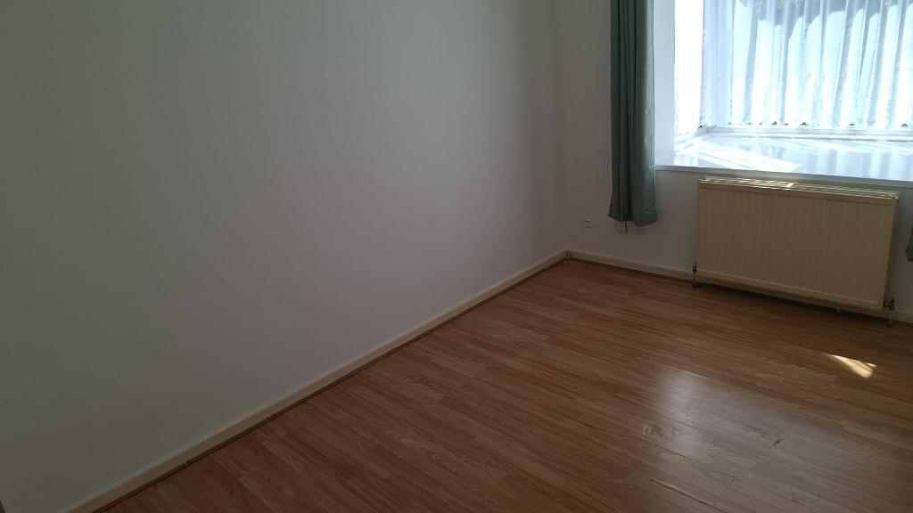4 Bedroom End Terraced to Rent in London, E6 5RN