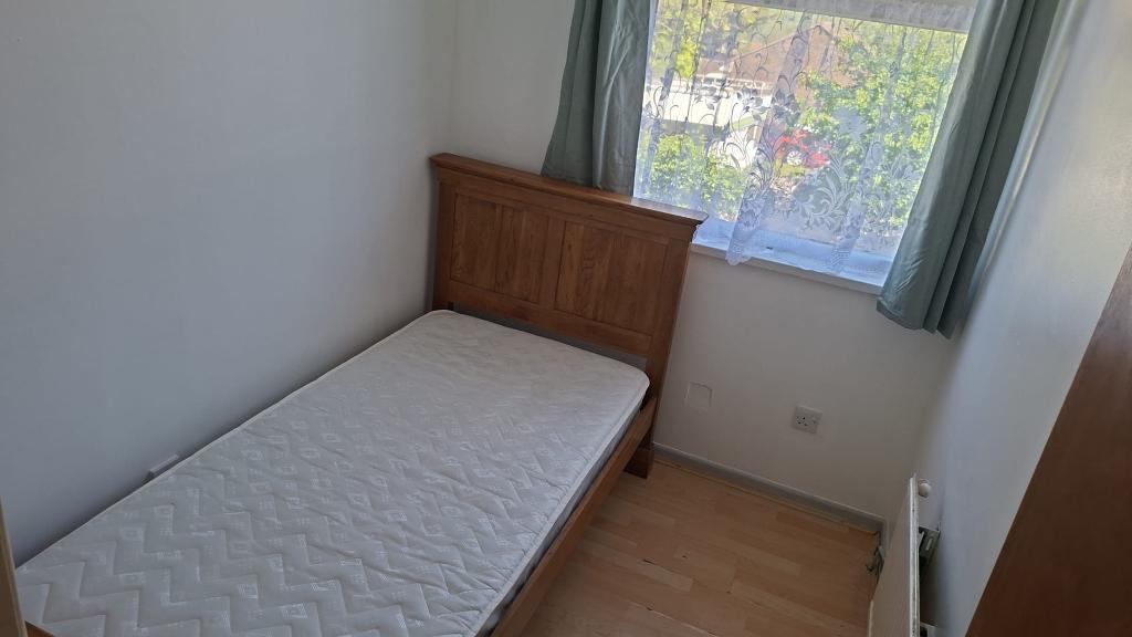 4 Bedroom End Terraced to Rent in London, E6 5RN
