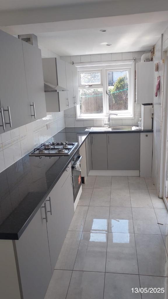 2 Bedroom Semi-Detached to Rent in London, RM8 3PJ