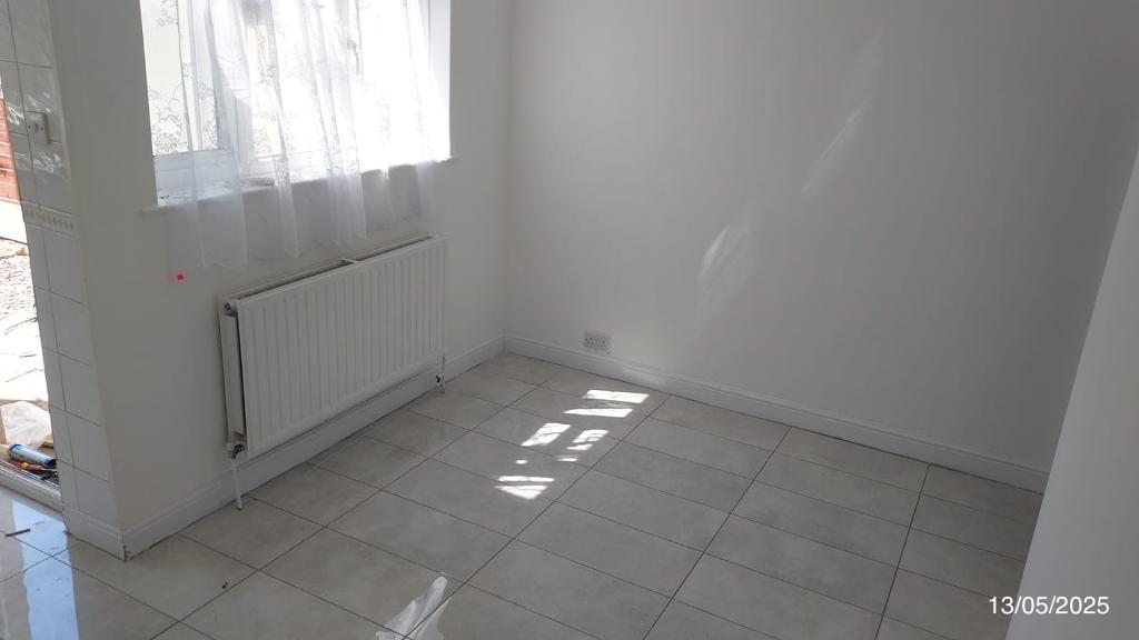 2 Bedroom Semi-Detached to Rent in London, RM8 3PJ