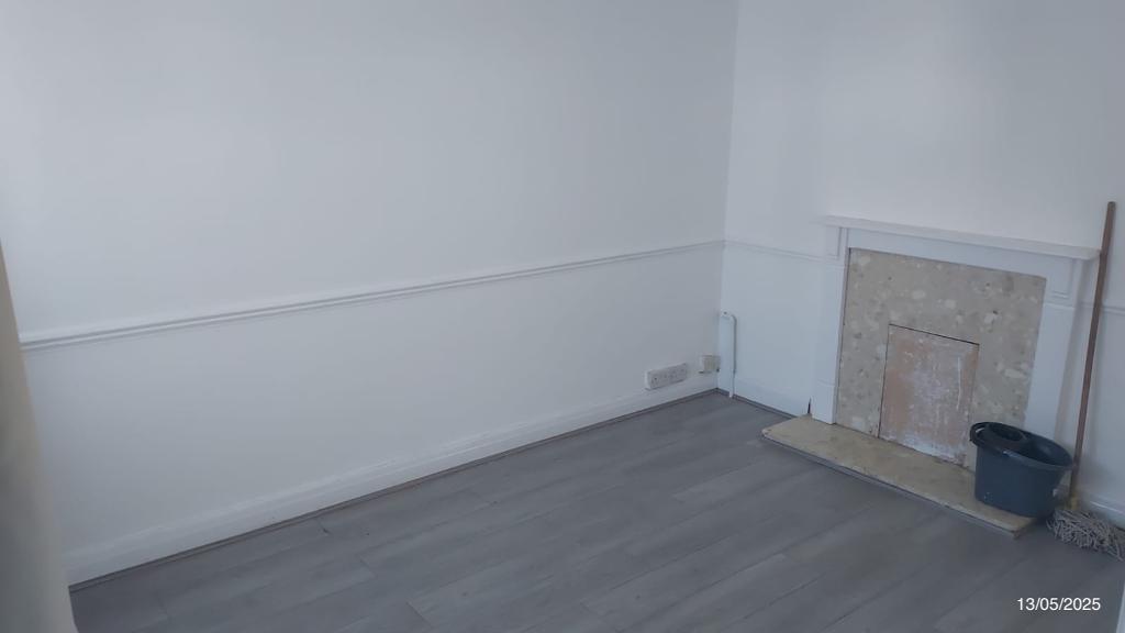2 Bedroom Semi-Detached to Rent in London, RM8 3PJ