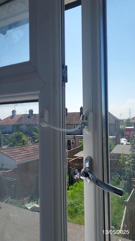 2 Bedroom Semi-Detached to Rent in London, RM8 3PJ