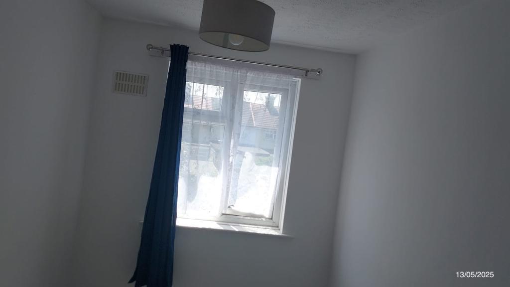 2 Bedroom Semi-Detached to Rent in London, RM8 3PJ