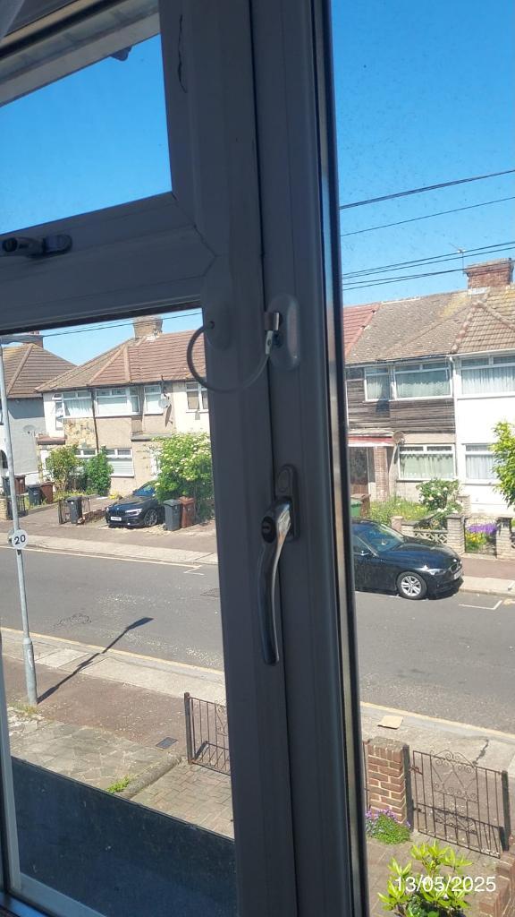 2 Bedroom Semi-Detached to Rent in London, RM8 3PJ