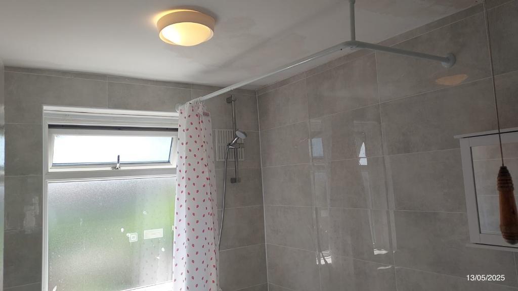 2 Bedroom Semi-Detached to Rent in London, RM8 3PJ
