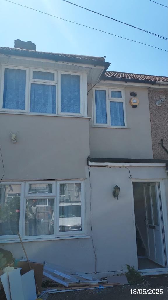 2 Bedroom Semi-Detached to Rent in London, RM8 3PJ