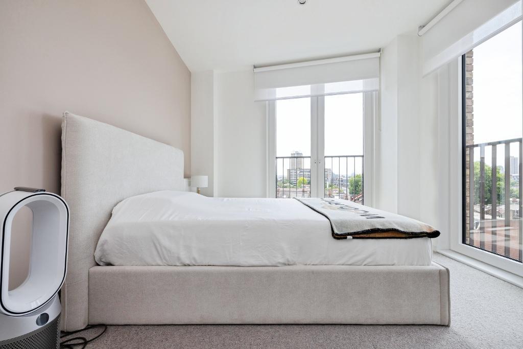 2 Bedroom Flat to Rent in London, E1 2GA