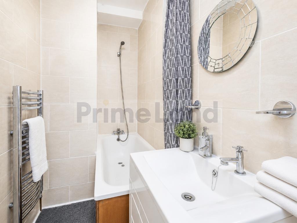 2 Bedroom Flat for Sale in London, E1 5LW