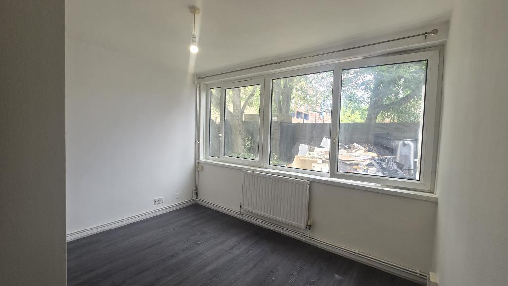 4 Bedroom Maisonette to Rent in London, E1W 3ER