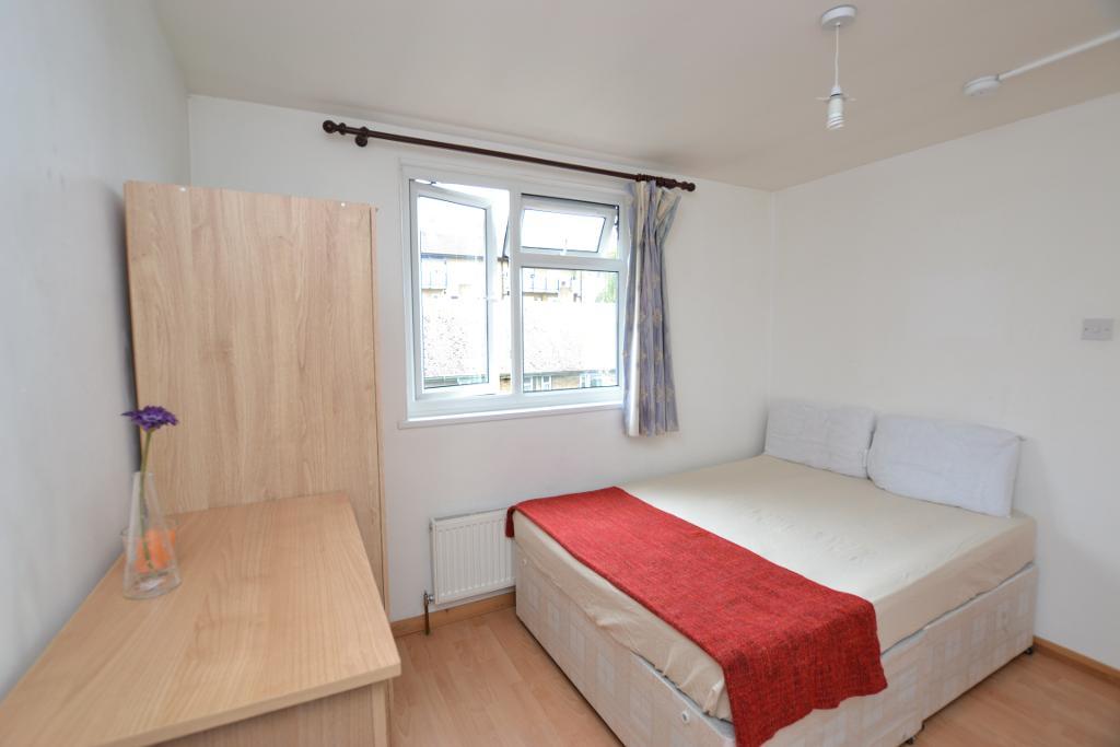 1 Bedroom House Share to Rent in London, E7 0EU